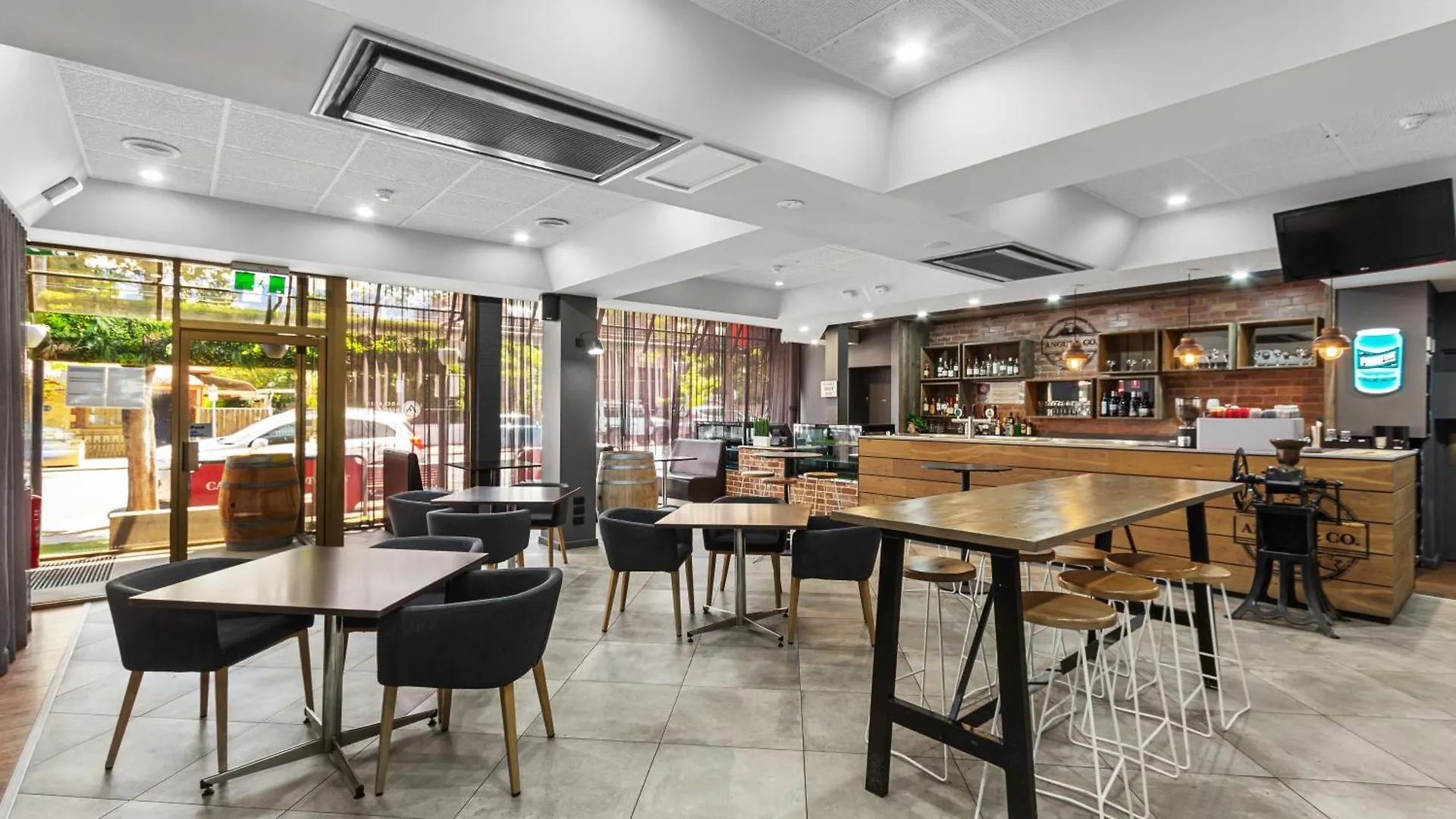 Econo Lodge North Adelaide Hotel