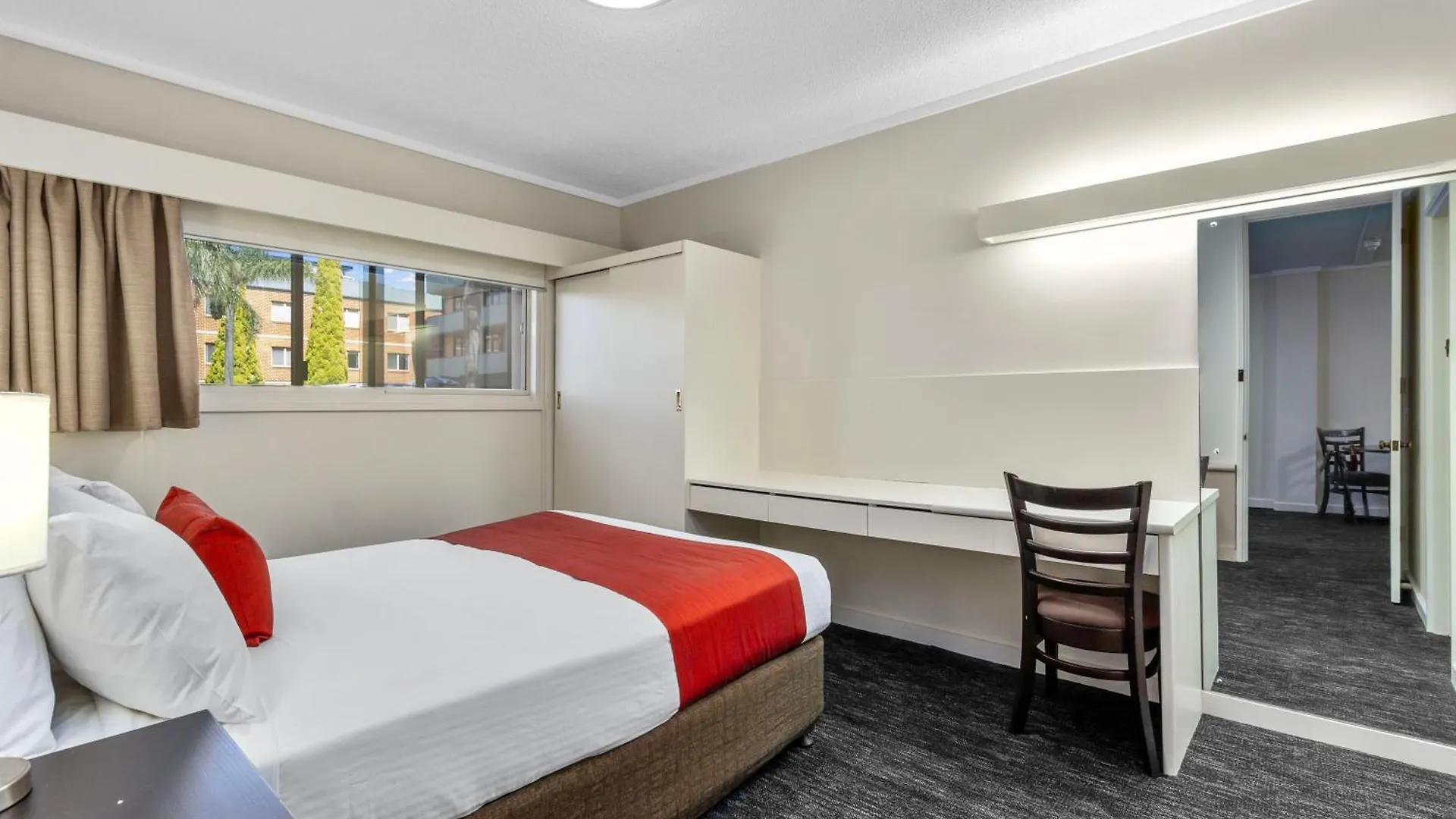 Econo Lodge North Adelaide Hotel