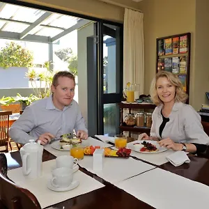 Trigg Retreat 4*, Perth Australia
